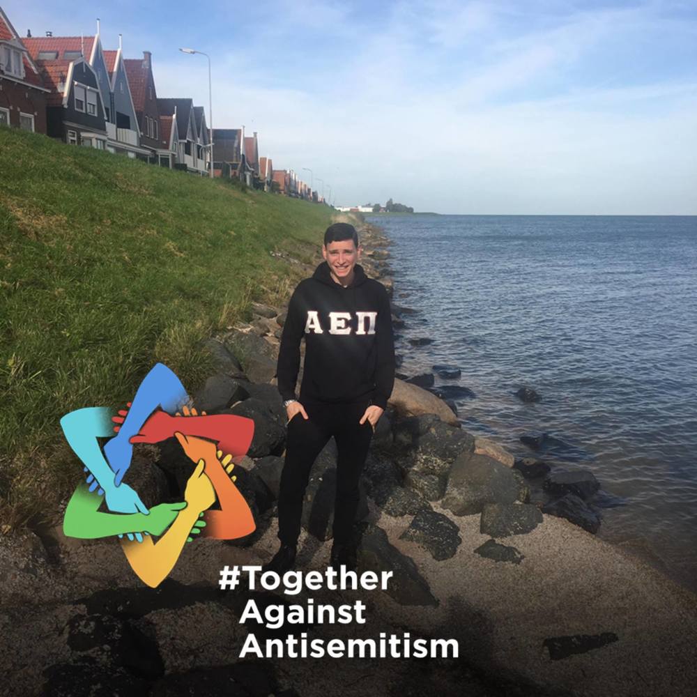 Meet your Posher, Dani